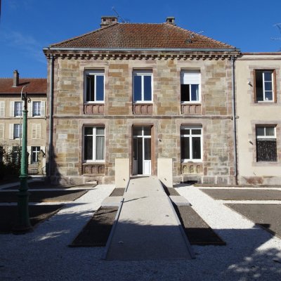 Maison de santé dans un ancien presbytère - photo 4