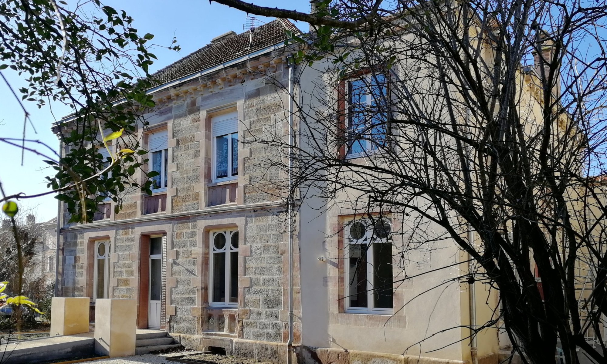 Maison de santé dans un ancien presbytère - photo 8