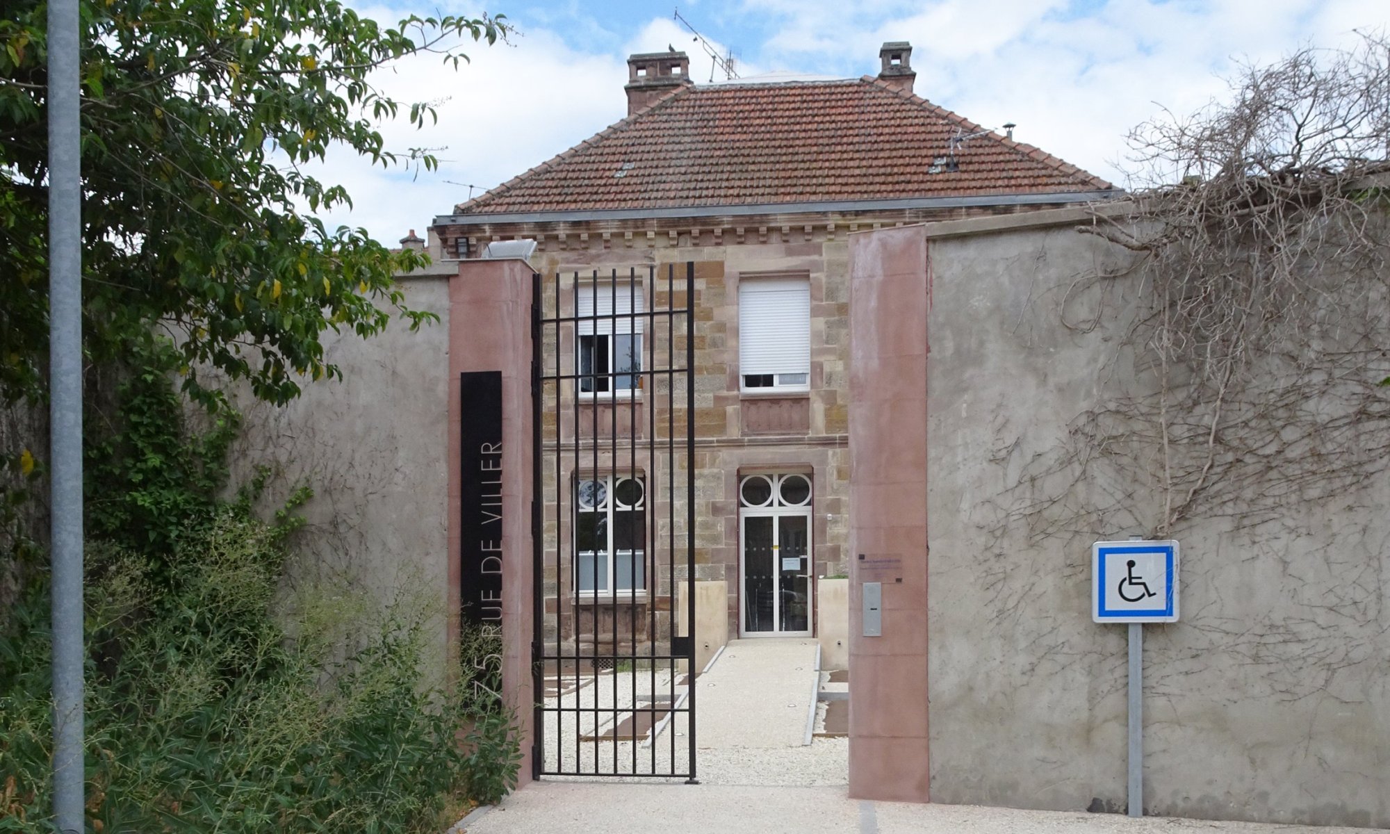 Maison de santé dans un ancien presbytère - photo 11
