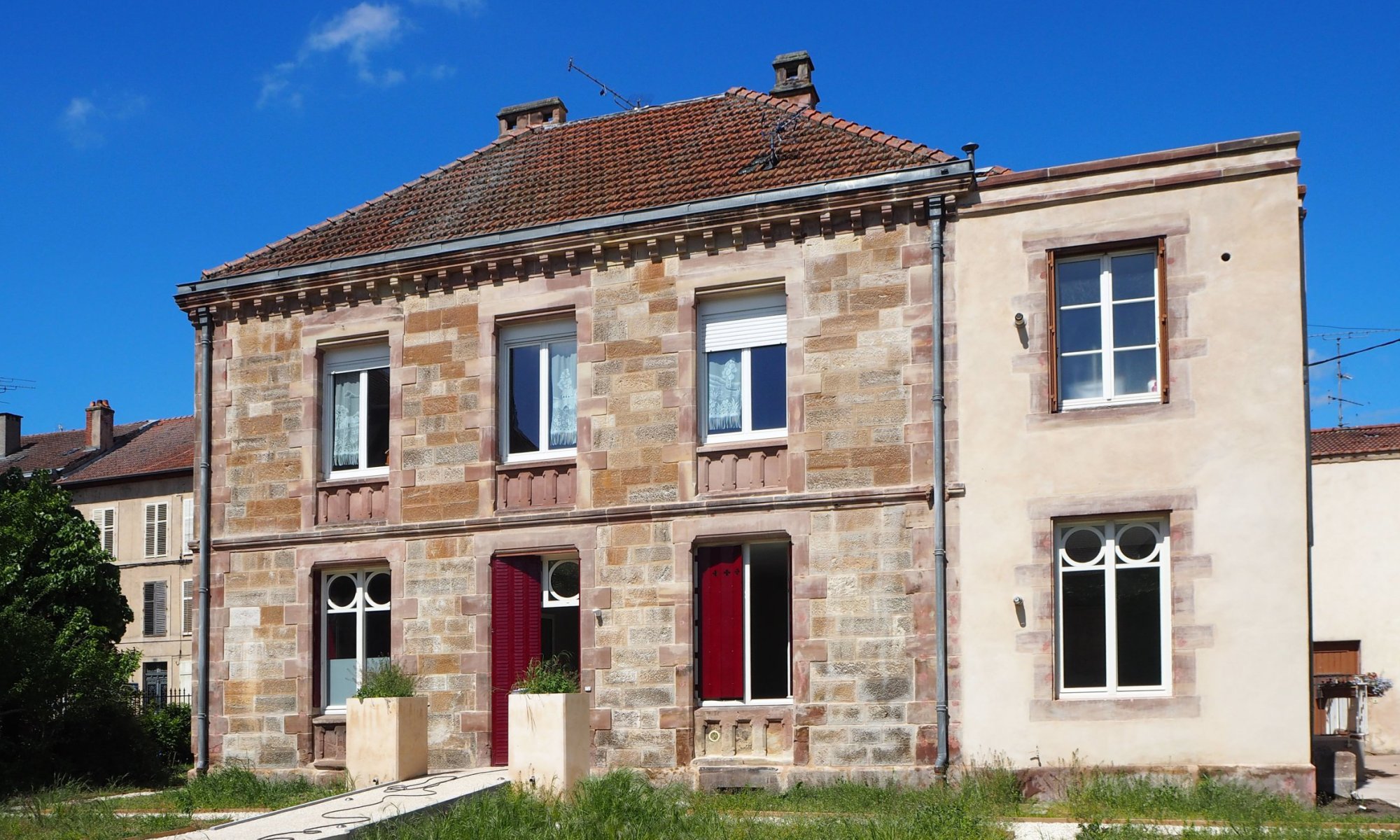 Maison de santé dans un ancien presbytère - photo 16
